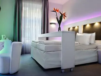 Hotel Grand Downtown - Frankfurt Station - Boutique Design 4*